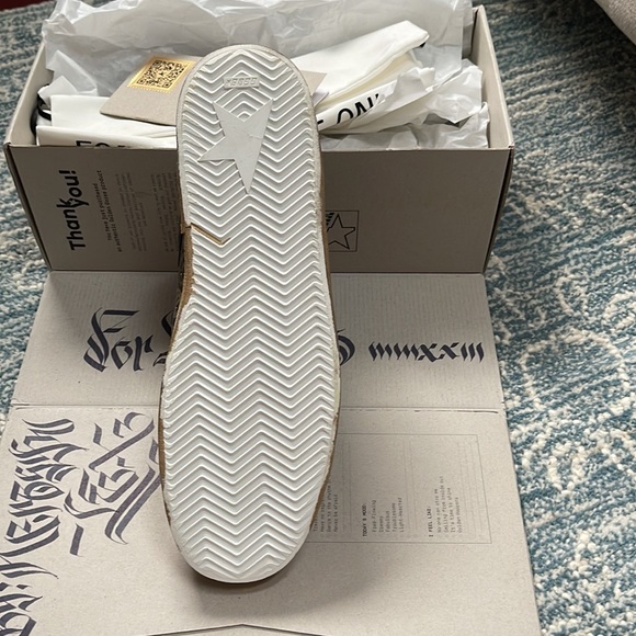 Golden goose/ stardan brand new - Picture 6 of 7